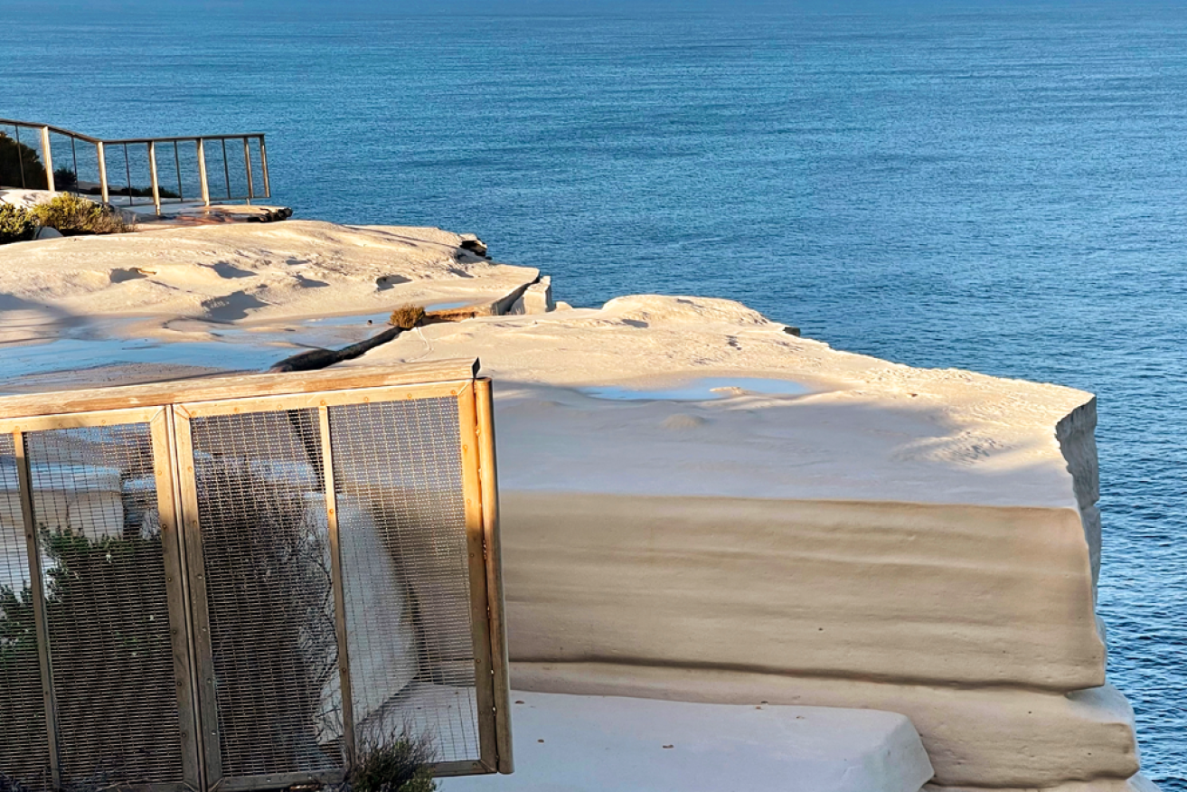 Instagram has awarded a grant to Australian researchers to help improve selfie safety at spots like Wedding Cake Rock.