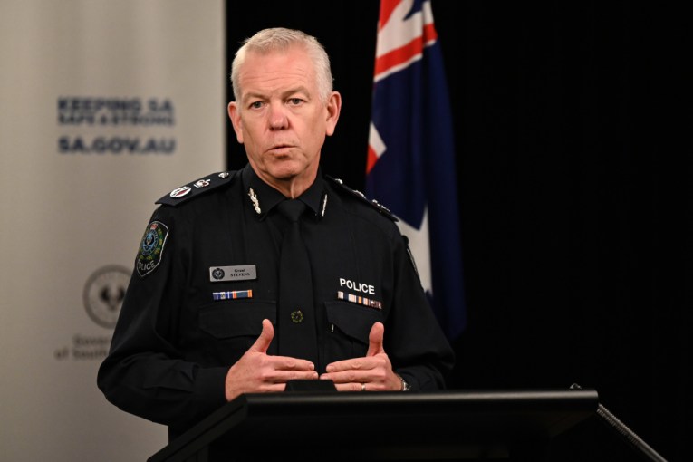 Stateâs police boss to step up to governor