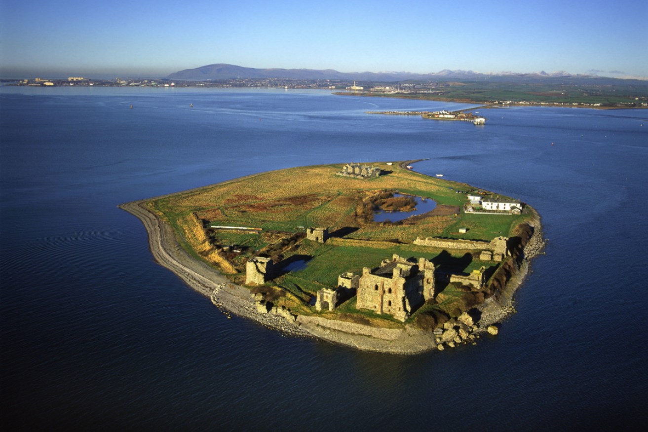 Search on for remote island pub's new ‘king’