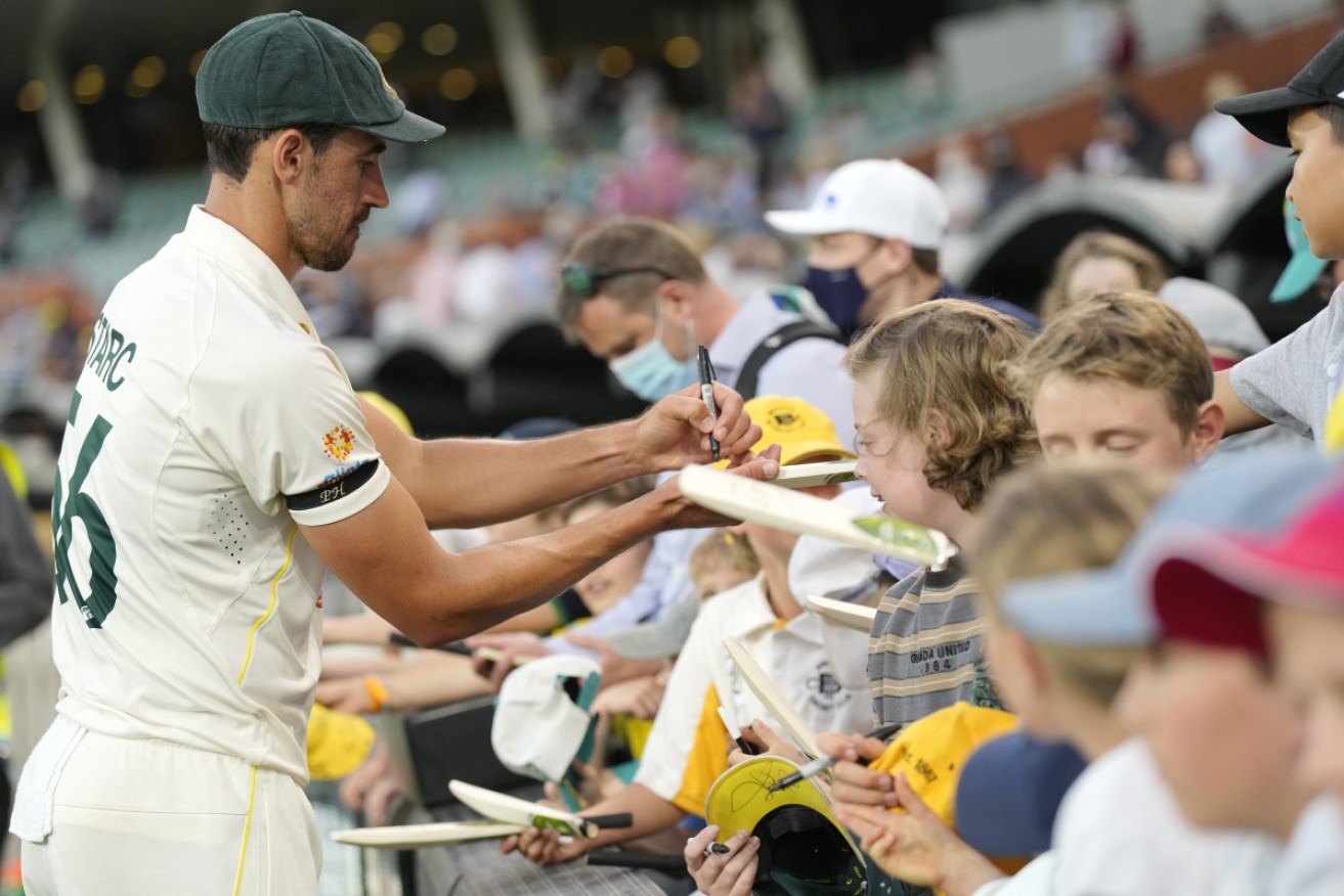 Australian coach Justin Langer said Mitchell Starc led the team the Adelaide test. 