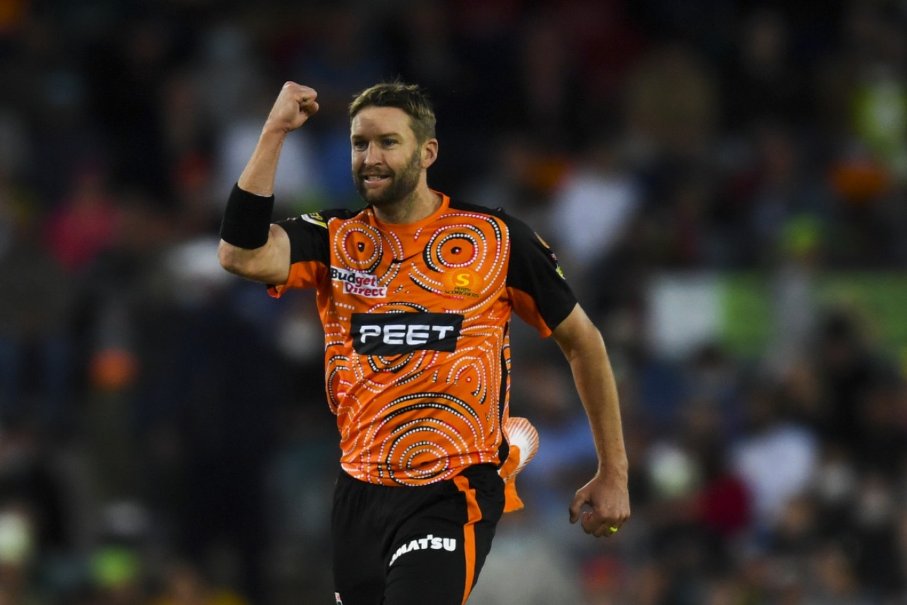 Andrew Tye took 3-17 to bowl the Perth Scorchers to a 10-run victory over the Sydney Sixers.