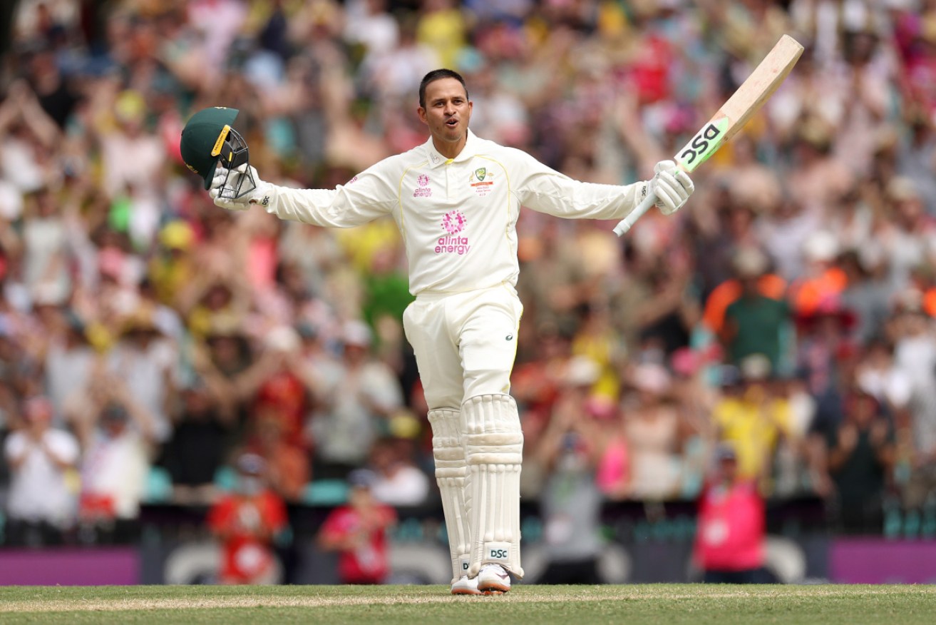 Usman Khawaja posted an unbeaten century with Australia 6-321 at tea in the fourth Ashes Test.