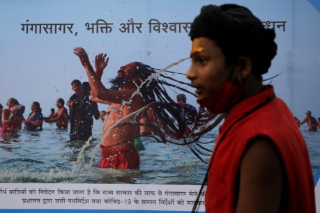 A million Hindus set for dip in Ganges despite threat of COVID