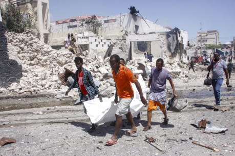 Car bomb kills eight in Mogadishu