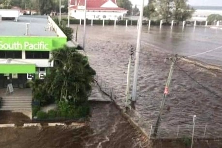 Australian, NZ planes head to tsunami-hit Tonga