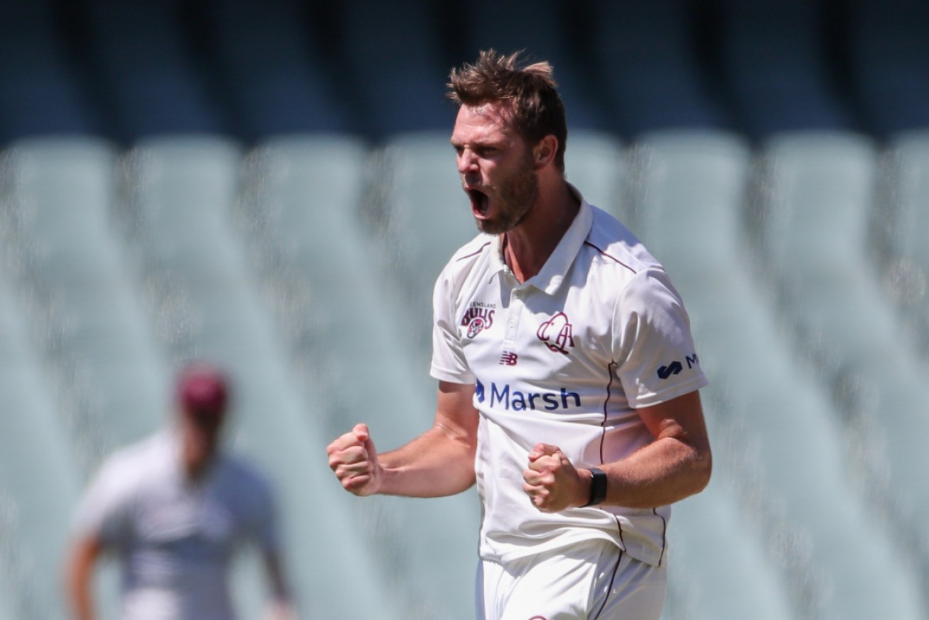 Mark Steketee has been named to replace the injured Michael Neser in the Test squad to tour Pakistan.