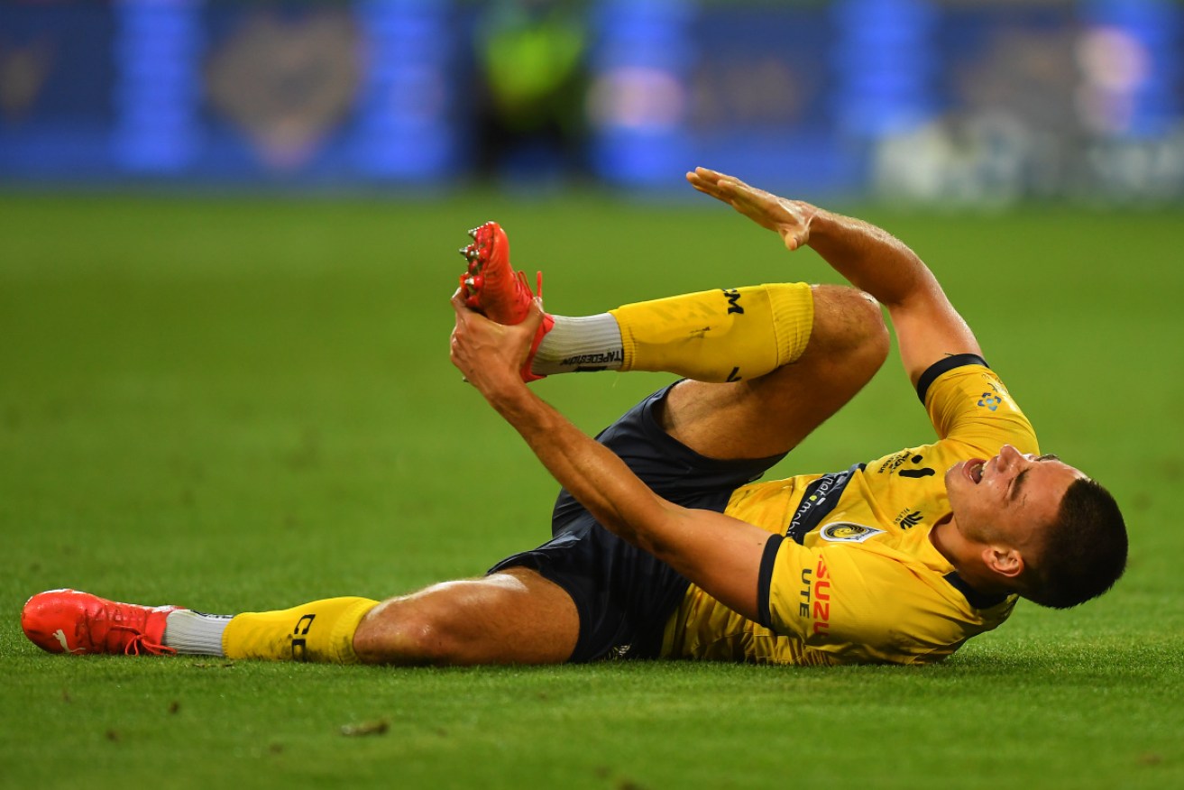 Lewis Miller was denied a penalty after being tackled in the Mariners' ALM loss to Melbourne City. 