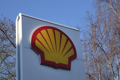 Shell to stop buying Russian oil and gas