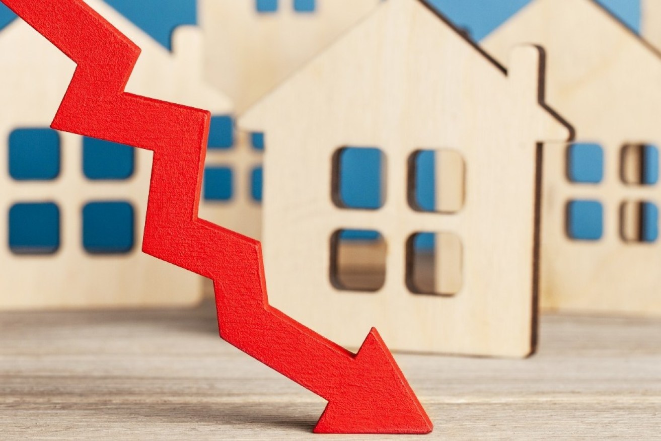 New data shows the property market is starting to turn ahead of an expected rise in interest rates. 