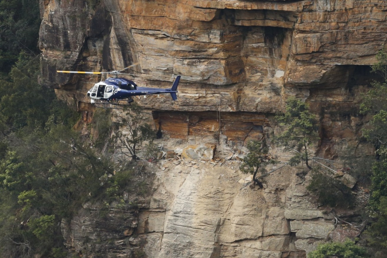 Two bushwalkers have been killed after a landslip near Wentworth Falls in the NSW Blue Mountains.