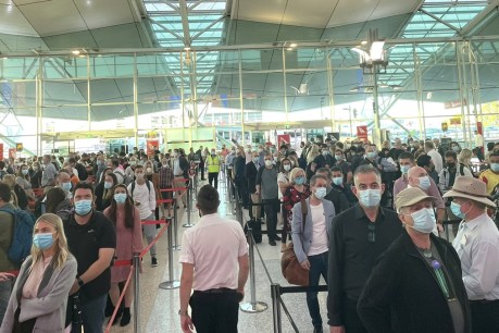More queues at Sydney, Melbourne airports