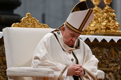 Pope hospitalised after having trouble breathing