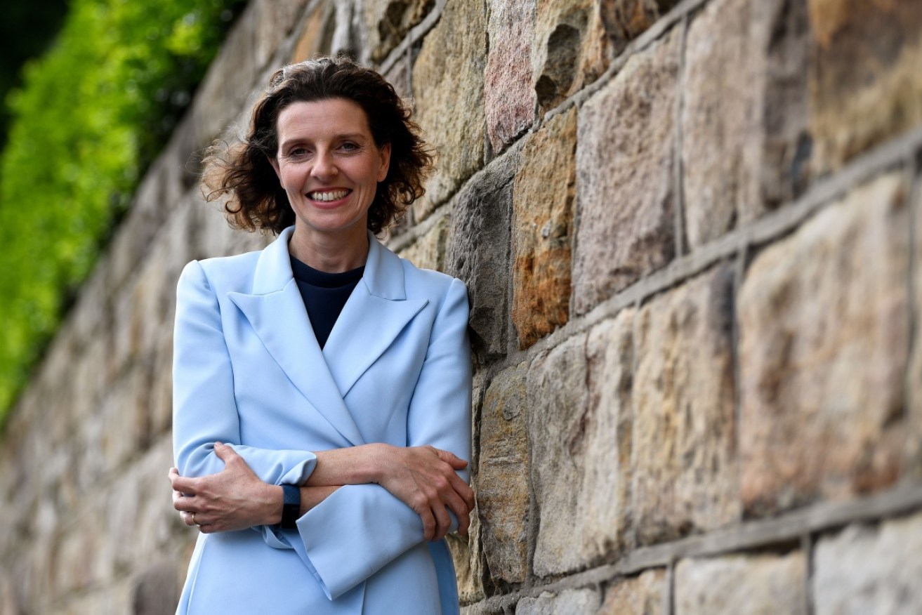 Independent candidate Allegra Spender grabbed a and early and hefty lead on Liberal member for Wentworth Dave Sharma.