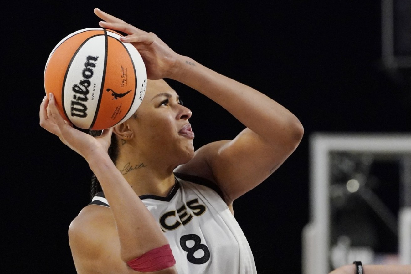 Liz Cambage has issued a cryptic tweet after her alleged comments to Nigerian players were reported. 