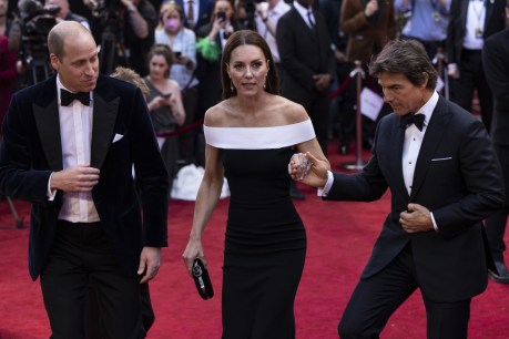 Royals join Tom Cruise on <i>Top Gun</i> red carpet
