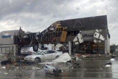 Deadly tornado batters Michigan town of Gaylord