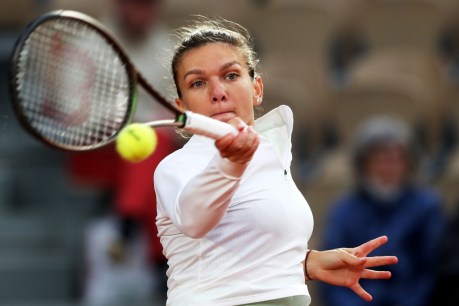 Former winners Simona Halep, Jelena Ostapenko advance at French Open