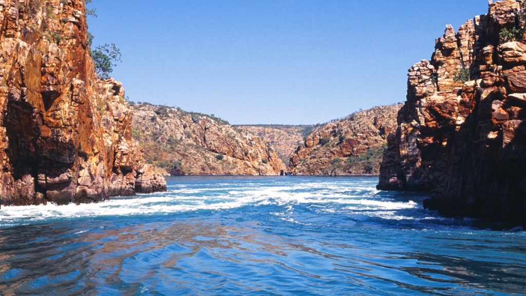 horizontal falls boat accident