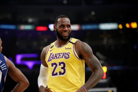 LeBron becomes first active NBA billionaire