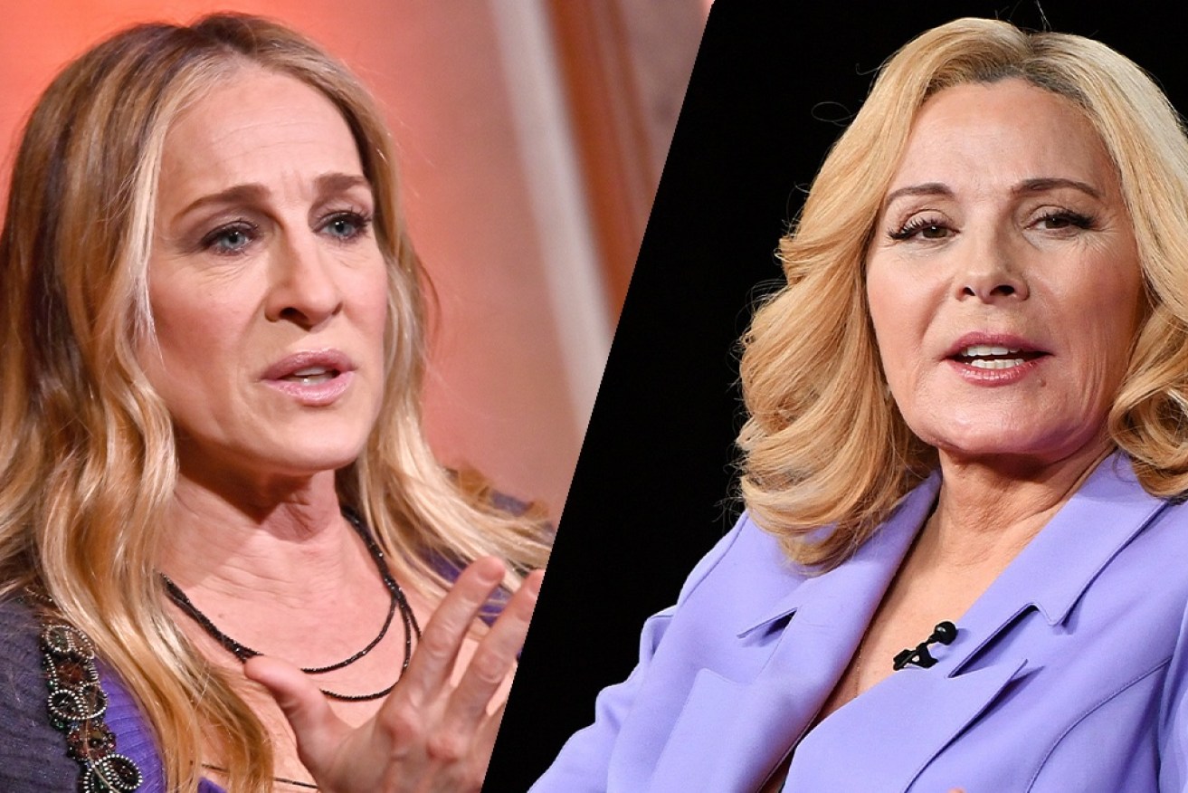 Sarah Jessica Parker spoke at length about her difficult relationship with Kim Cattrall on the <I>Awards Chatter</I> podcast.