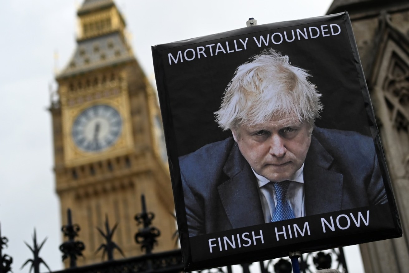 British Prime Minister Boris Johnson survived an MPs' vote of confidence by 211 votes to 148. 