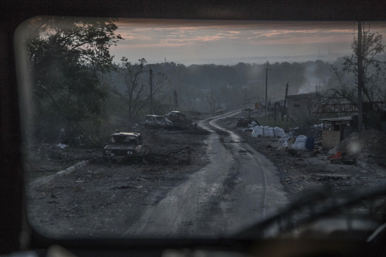 Fighting rages between Russian and Ukrainian forces in the eastern city of Sievierodonetsk.