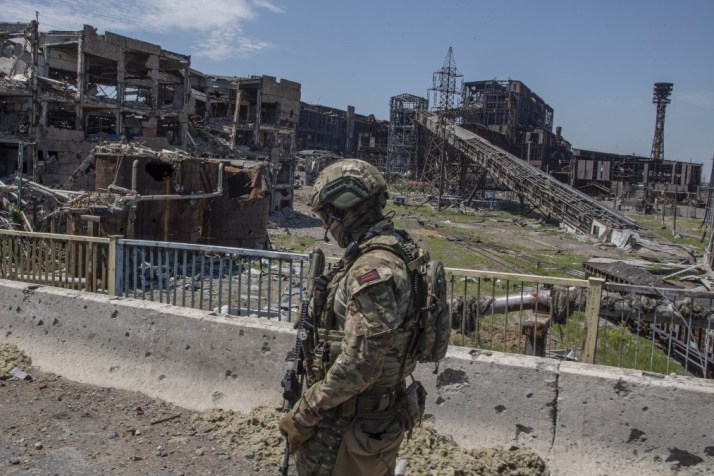 Ukraine ignores surrender ultimatum in battered city