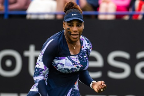 Serena Williams makes winning doubles return