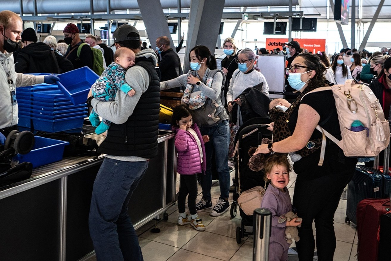 Sydney Airport's head says the sector couldn't cope if air traffic returned to pre-pandemic levels.
