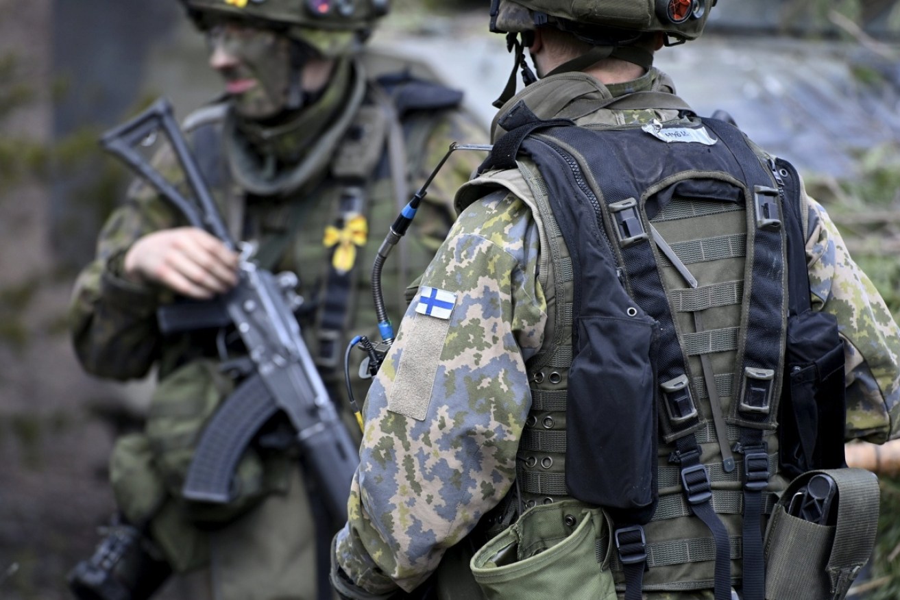 Finland's armed forces chief says his country would put up stiff resistance if Russia attacked.