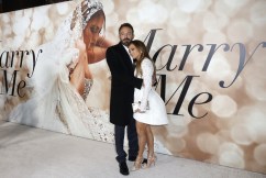 Lopez, Affleck in surprise midnight Vegas wedding