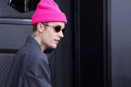 Bieber's big decision after facial paralysis diagnosis
