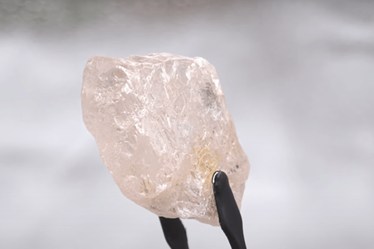 Called the ‘Lulo Rose’, the diamond was found at Lucapa Diamond Company’s Lulo alluvial diamond mine.