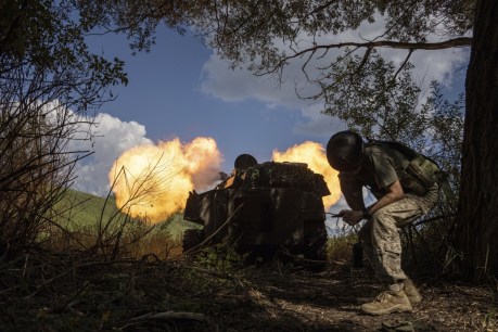Kherson cut off as Ukraine counterattacks