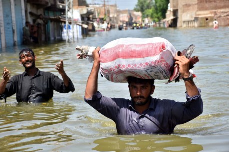 Officials warn Pakistan lake could cause more flooding
