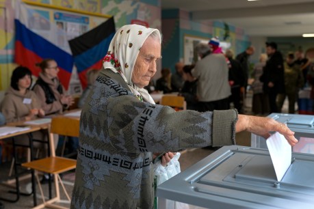 Russia claims wins in &#8216;sham&#8217; referendums
