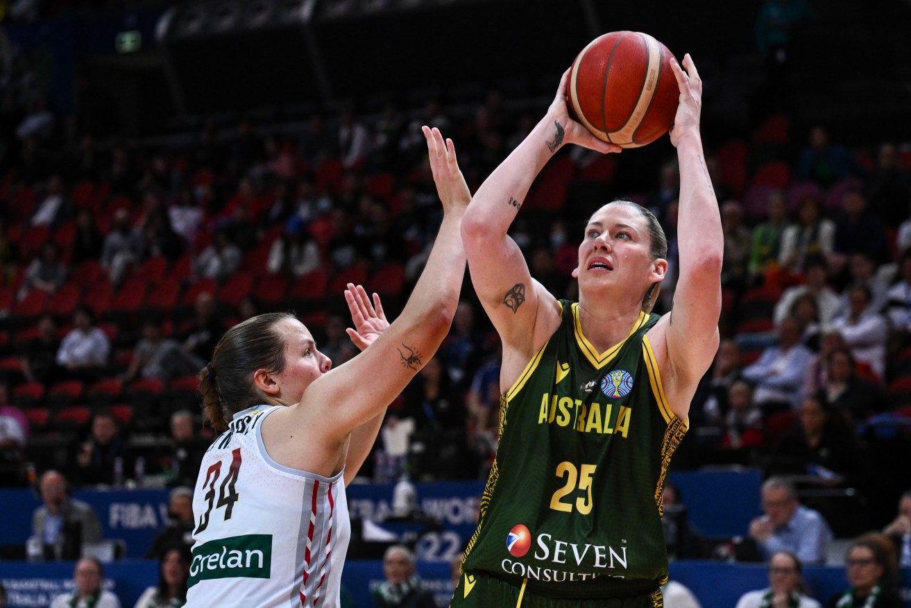 Lauren Jackson rolled back the years as Australia beat Belgium 86-69 in the World Cup's last eight on Thursday.