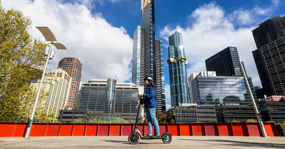 Man dies in Melbourne e-scooter crash