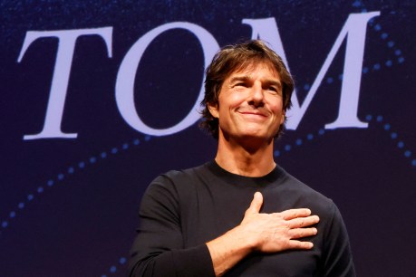 Tom Cruise to go above and beyond with space walk