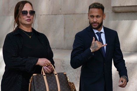 Brazil star Neymar tells Spanish court father did Barca deal