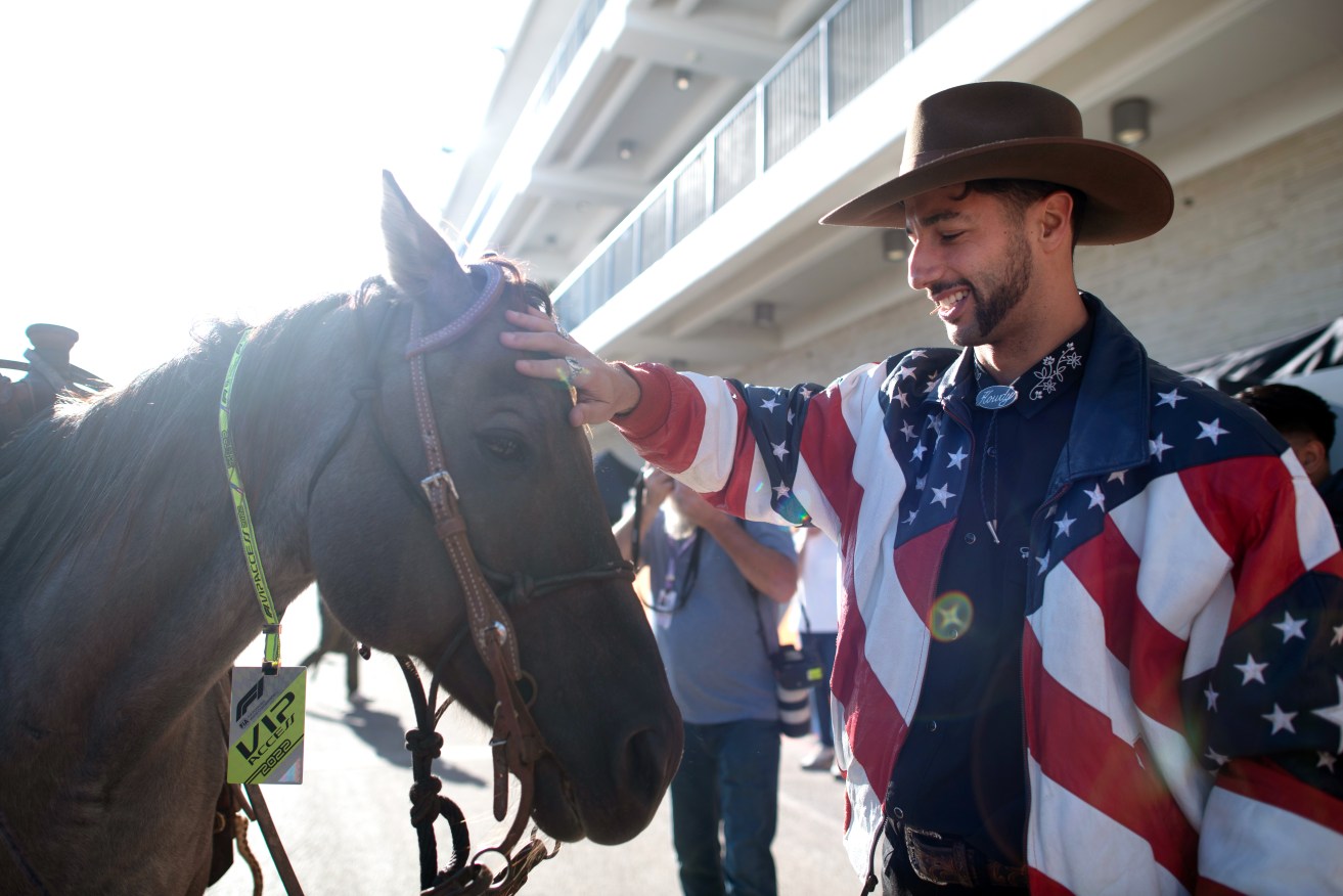 Formula One driver Daniel Ricciardo has arrived on horseback at the Circuit of the Americas in Austin, stealing the show ahead of the Formula One Grand Prix.