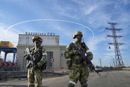Russia says latest retreat from city of Kherson is complete