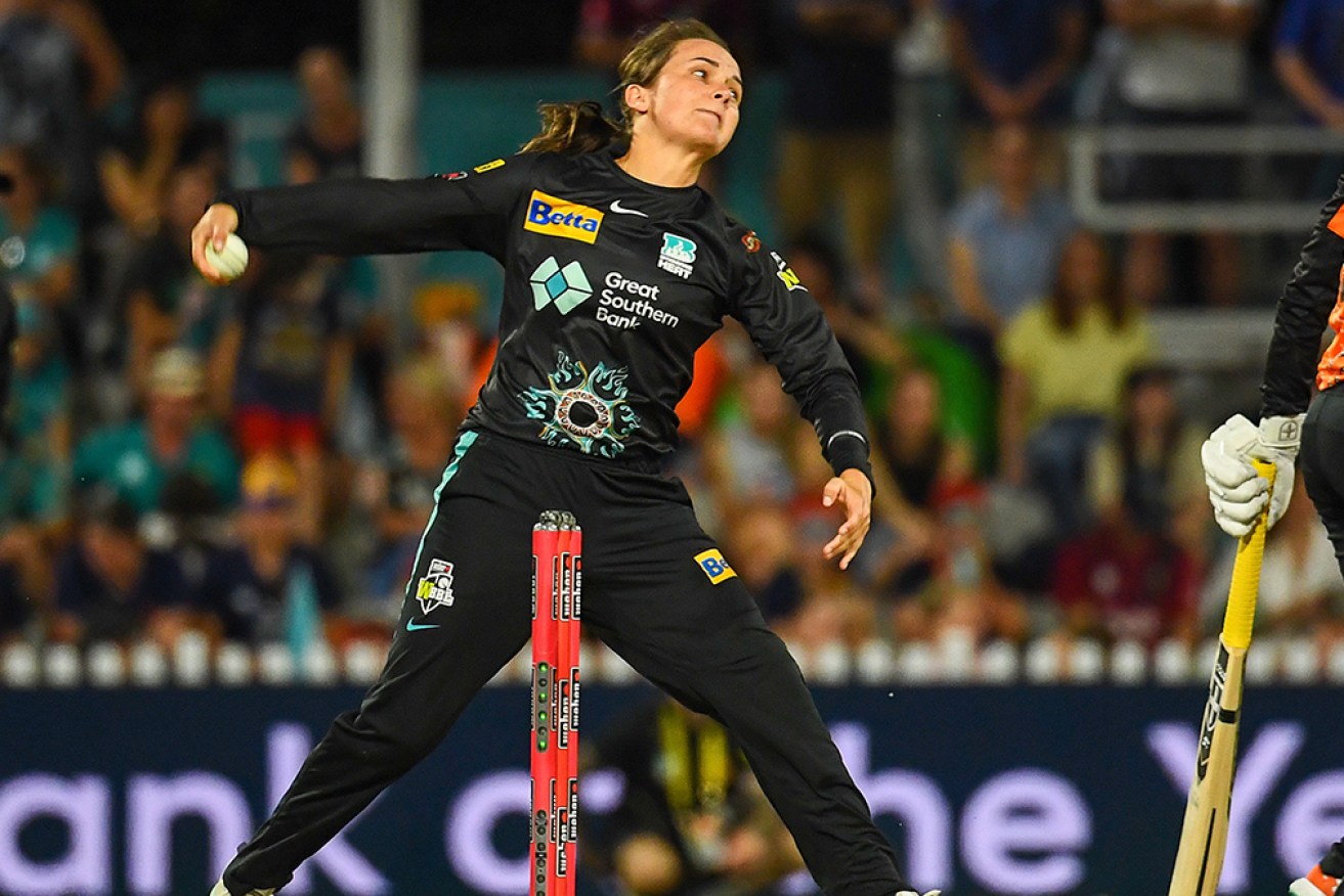 Amelia Kerr contributed key roles with bat and ball in Brisbane's WBBL win over Adelaide. 