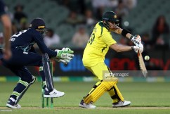 Smith helps Aussies to comfortable one-day win