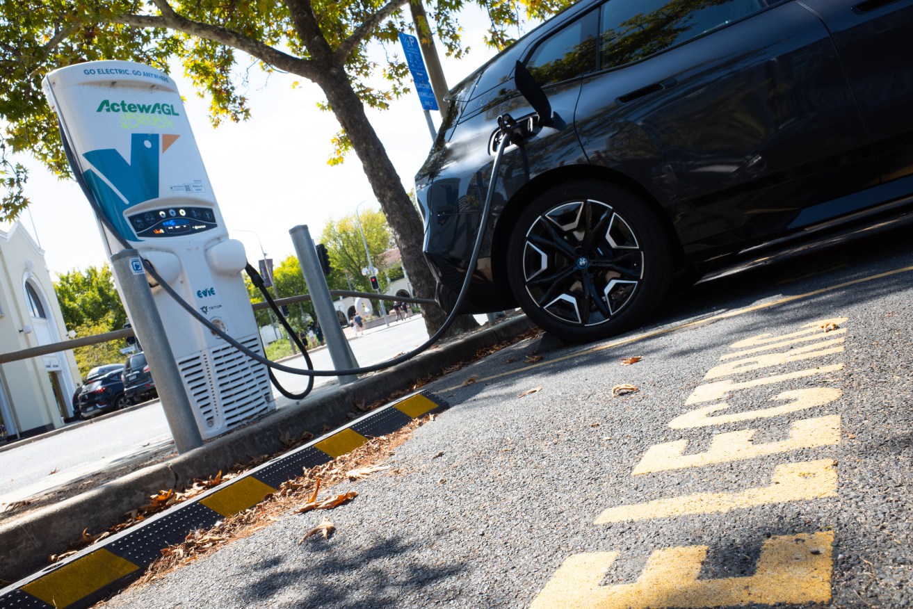 A new federal deal means fully electric vehicles will be prioritised over hybrids.