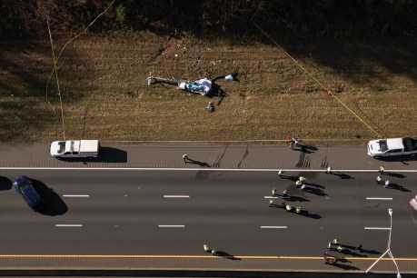 TV reporter, pilot die in US helicopter crash