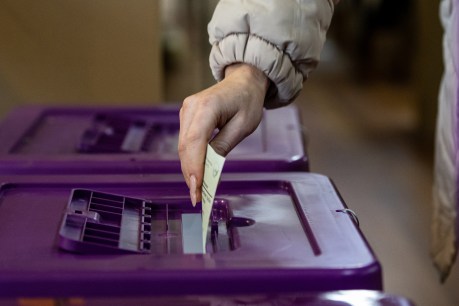 Crackdown on volunteers at voting centres