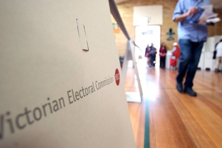Victorians crunch eleventh hour numbers ahead of poll