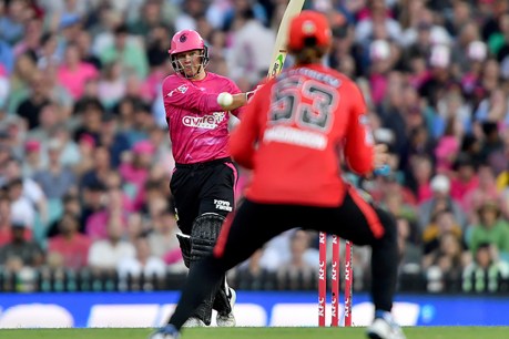 Sydney Sixers restrict Melbourne Renegades to seal commanding BBL win