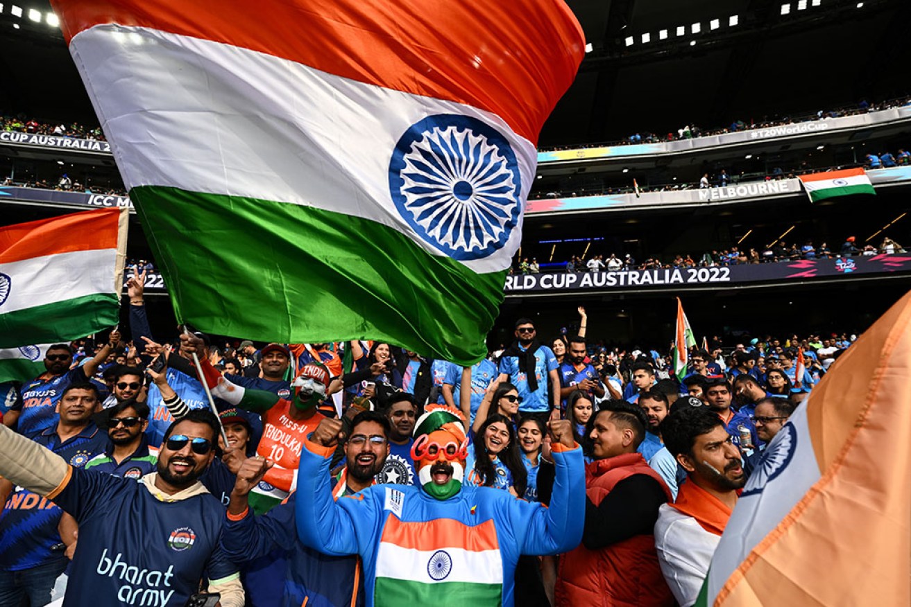 More than 90,000 fans turned out to watch India play Pakistan at the MCG at the Twenty20 World Cup.